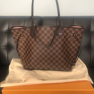 ❤️sold.  Louis Vuitton Neverfull MM Rose